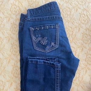 Buckle Madison Jeans in like new condition